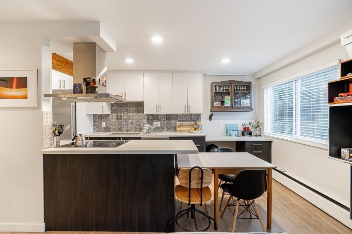 Photo 7 at 213 - 36 E 14th Avenue, Mount Pleasant VE, Vancouver East