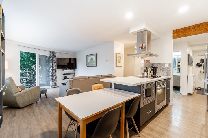 Photo 8 at 213 - 36 E 14th Avenue, Mount Pleasant VE, Vancouver East