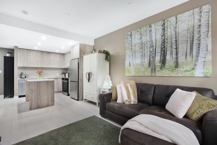 Photo 4 at 312 - 3596 Malsum Drive, Roche Point, North Vancouver