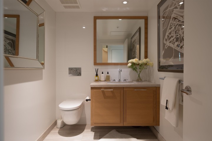 Photo 13 at 1577 W 57th Avenue, South Granville, Vancouver West