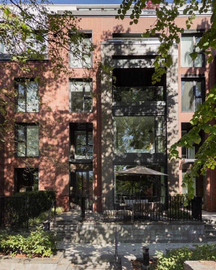 Photo 1 at 1577 W 57th Avenue, South Granville, Vancouver West