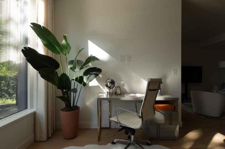 Photo 9 at 1577 W 57th Avenue, South Granville, Vancouver West