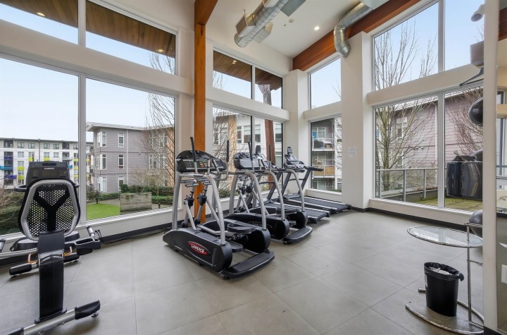 Photo 6 at 507 - 3263 Pierview Crescent, South Marine, Vancouver East