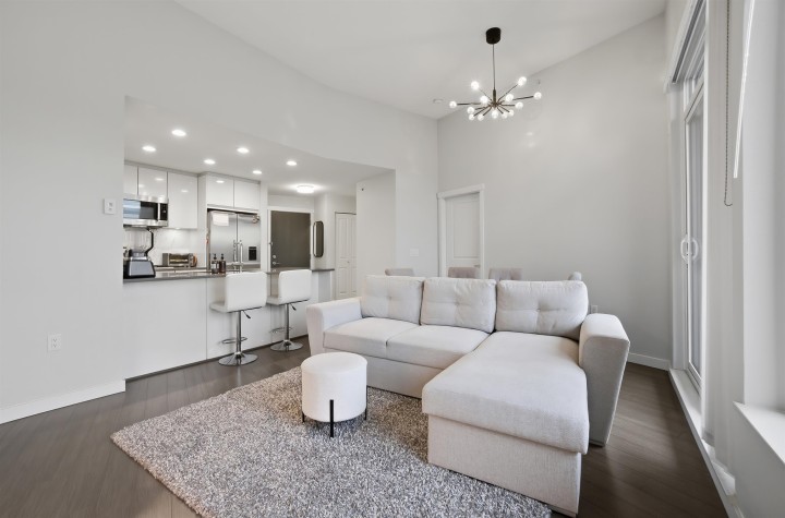 Photo 13 at 507 - 3263 Pierview Crescent, South Marine, Vancouver East