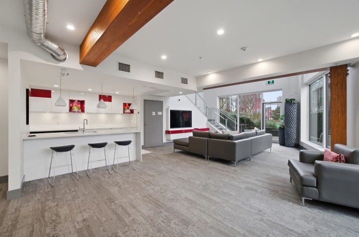 Photo 8 at 507 - 3263 Pierview Crescent, South Marine, Vancouver East