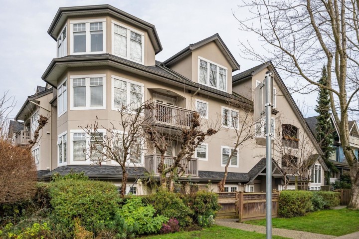 Photo 1 at 304 - 1989 W 1st Avenue, Kitsilano, Vancouver West