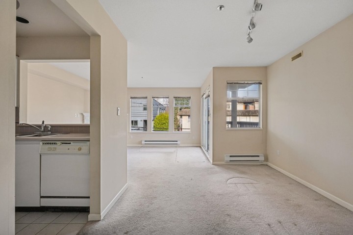 Photo 10 at 304 - 1989 W 1st Avenue, Kitsilano, Vancouver West