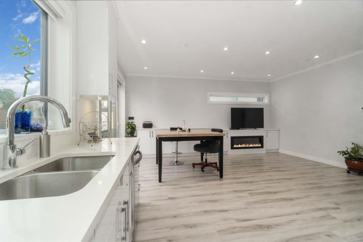 Photo 22 at 2575 & - 2577 Parker Street, Renfrew VE, Vancouver East