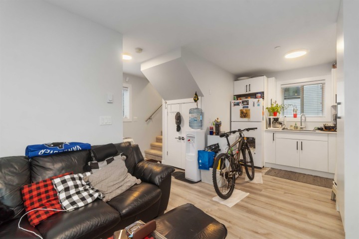 Photo 18 at 2575 & - 2577 Parker Street, Renfrew VE, Vancouver East