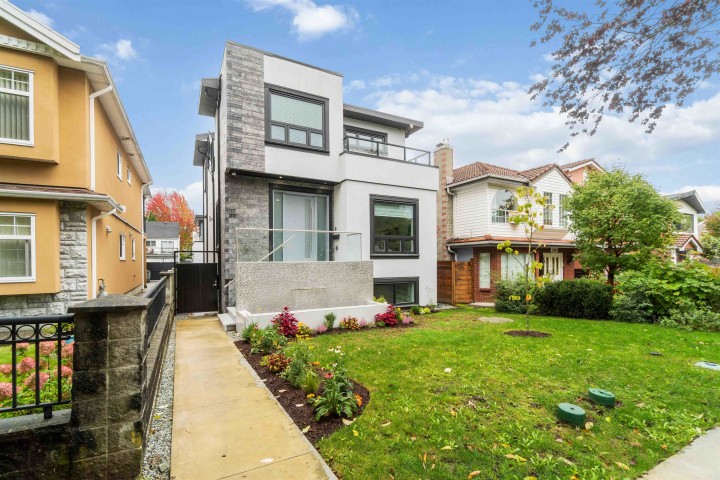 Photo 39 at 2575 & - 2577 Parker Street, Renfrew VE, Vancouver East