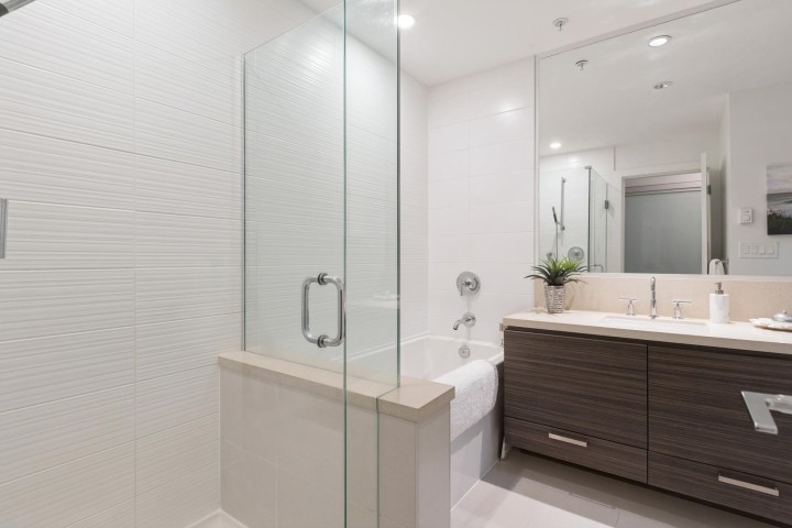 Photo 25 at 406 - 3606 Aldercrest Drive, Roche Point, North Vancouver