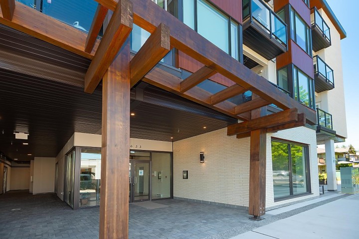 Photo 2 at 207 - 1633 Tatlow Avenue, Pemberton NV, North Vancouver