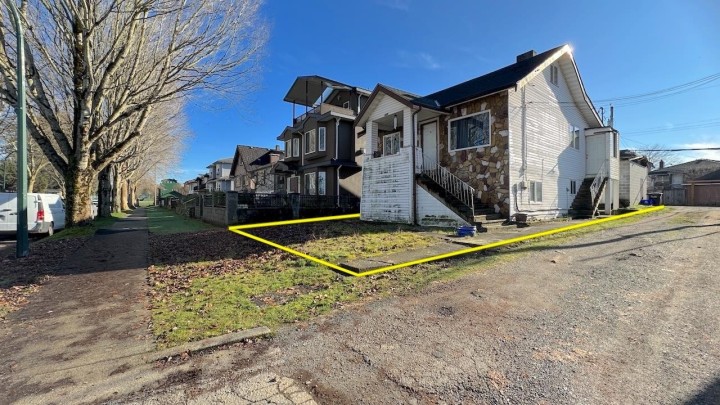 Photo 6 at 3006 E 25th Avenue, Renfrew Heights, Vancouver East