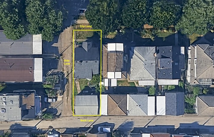 Photo 3 at 3006 E 25th Avenue, Renfrew Heights, Vancouver East