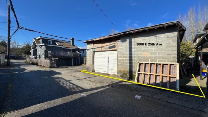 Photo 10 at 3006 E 25th Avenue, Renfrew Heights, Vancouver East