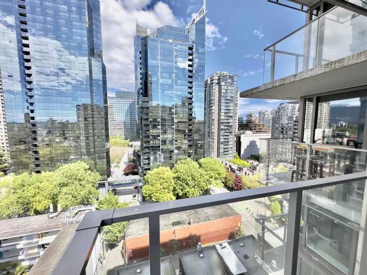 Photo 13 at 1608 - 1133 Hornby Street, Downtown VW, Vancouver West