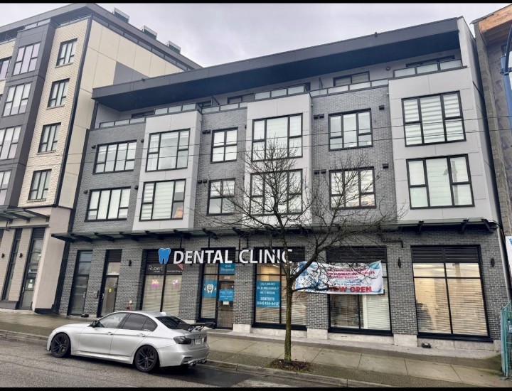Photo 3 at 204 - 3050 Kingsway, Collingwood VE, Vancouver East