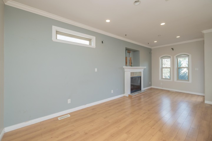 Photo 3 at 2638 Charles Street, Renfrew VE, Vancouver East