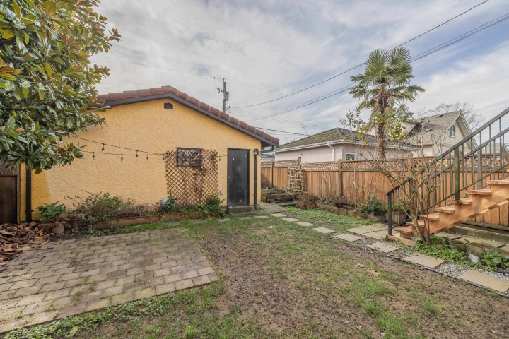 Photo 20 at 2638 Charles Street, Renfrew VE, Vancouver East