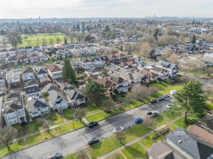 Photo 24 at 2638 Charles Street, Renfrew VE, Vancouver East