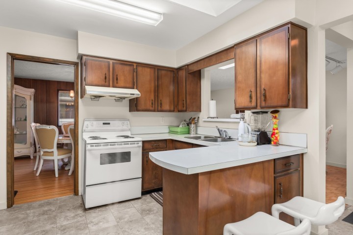 Photo 12 at 4651 W 16th Avenue, Point Grey, Vancouver West