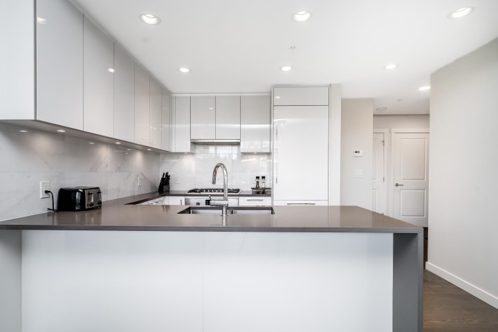 Photo 10 at 1705 - 3487 Binning Road, University VW, Vancouver West