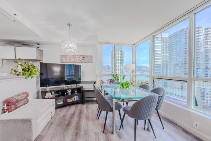 Photo 3 at 1204 - 555 Jervis Street, Coal Harbour, Vancouver West
