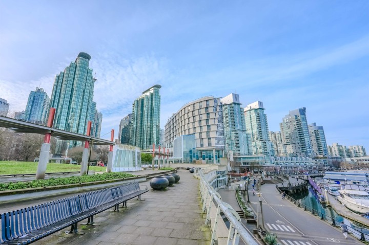 Photo 32 at 1204 - 555 Jervis Street, Coal Harbour, Vancouver West