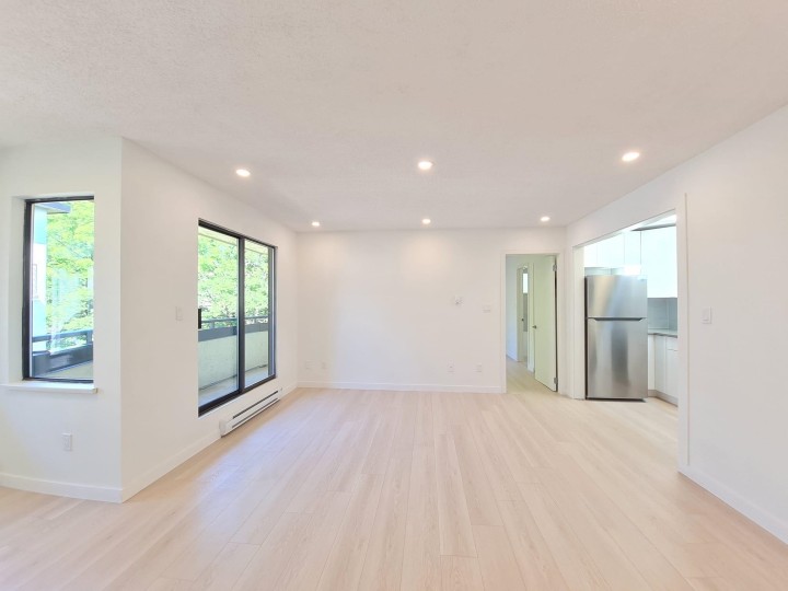 Photo 3 at 301 - 8645 Osler Street, Marpole, Vancouver West
