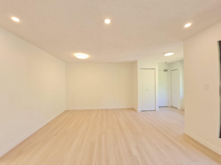 Photo 4 at 301 - 8645 Osler Street, Marpole, Vancouver West