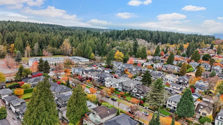 Photo 4 at 4053 W 38th Avenue, Dunbar, Vancouver West