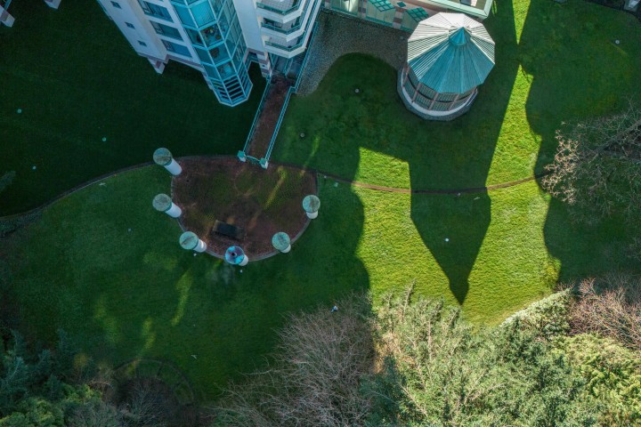 Photo 37 at 15B - 338 Taylor Way, Park Royal, West Vancouver