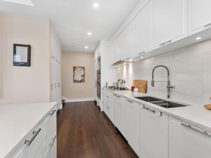 Photo 12 at 2898 Yukon Street, Mount Pleasant VW, Vancouver West