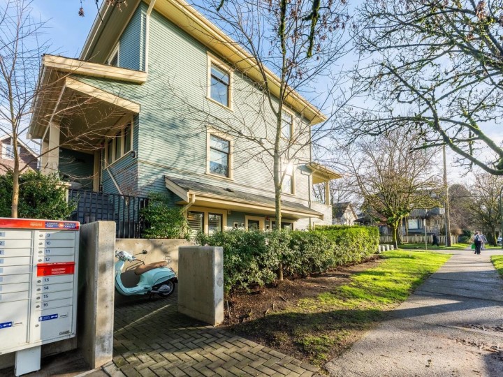 Photo 14 at 2898 Yukon Street, Mount Pleasant VW, Vancouver West