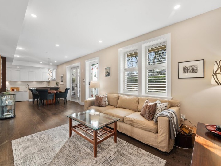 Photo 4 at 2898 Yukon Street, Mount Pleasant VW, Vancouver West