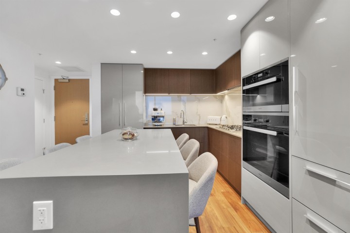 Photo 4 at 1302 - 1675 Lions Gate Lane, Pemberton NV, North Vancouver