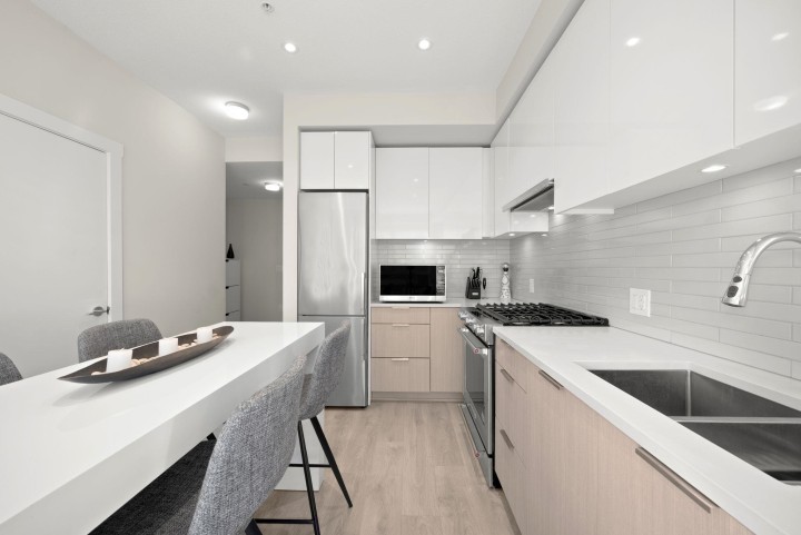 Photo 5 at 411 - 8508 Rivergrass Drive, South Marine, Vancouver East
