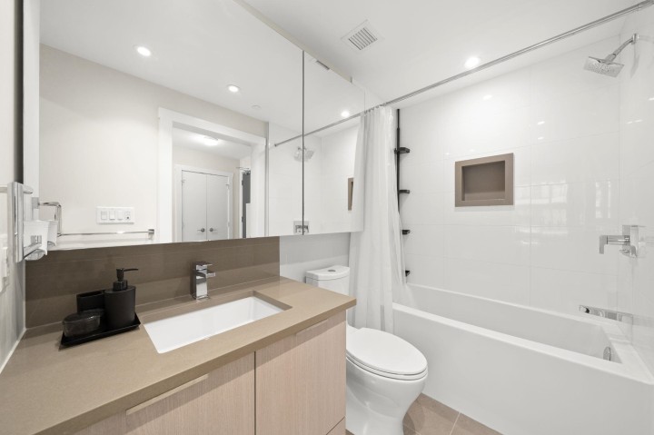 Photo 14 at 411 - 8508 Rivergrass Drive, South Marine, Vancouver East