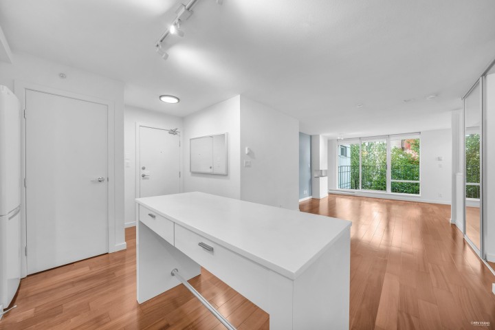 Photo 6 at 409 - 328 E 11th Avenue, Mount Pleasant VE, Vancouver East
