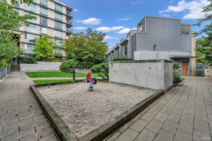Photo 33 at 409 - 328 E 11th Avenue, Mount Pleasant VE, Vancouver East