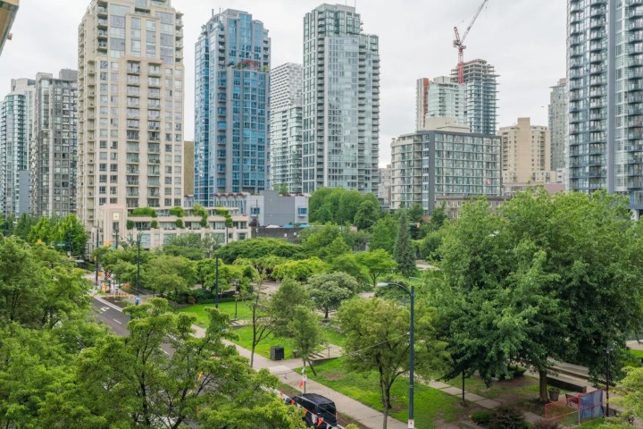 Photo 12 at 505 - 488 Helmcken Street, Yaletown, Vancouver West