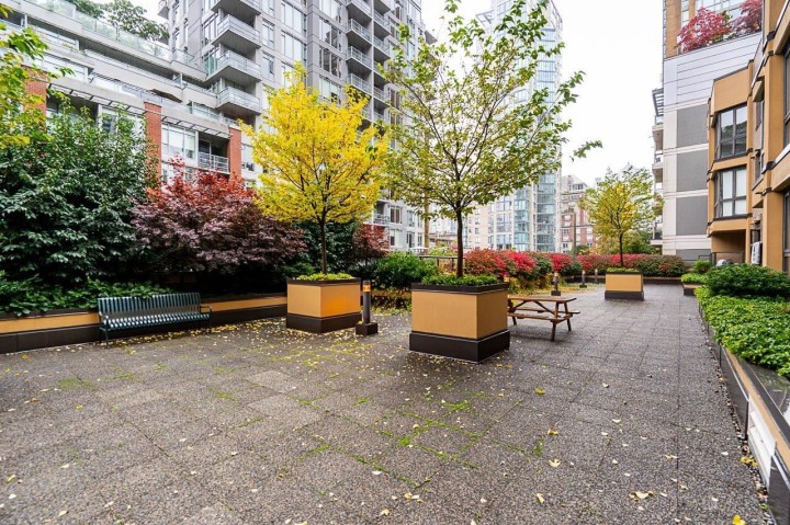 Photo 24 at 505 - 488 Helmcken Street, Yaletown, Vancouver West