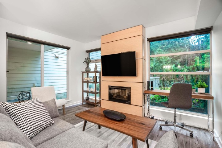 Photo 1 at 104 - 2832 Capilano Road, Capilano NV, North Vancouver