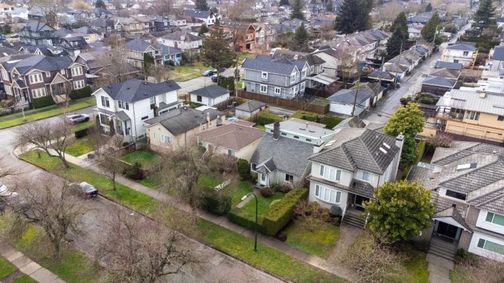 Photo 3 at 3555 Trafalgar Street, Arbutus, Vancouver West