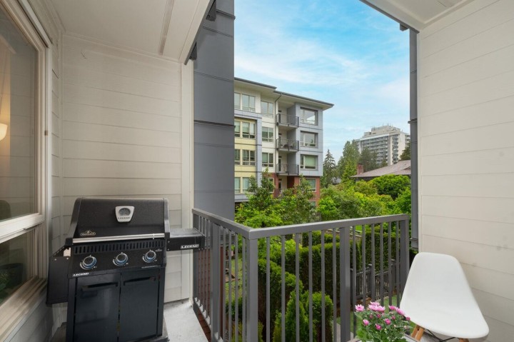 Photo 12 at 214 - 2651 Library Lane, Lynn Valley, North Vancouver