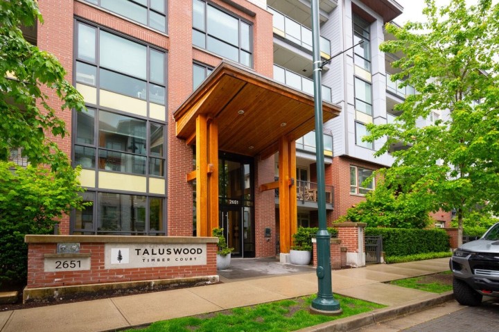 Photo 3 at 214 - 2651 Library Lane, Lynn Valley, North Vancouver