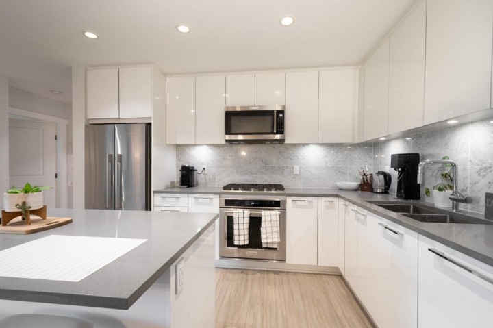 Photo 20 at 214 - 2651 Library Lane, Lynn Valley, North Vancouver