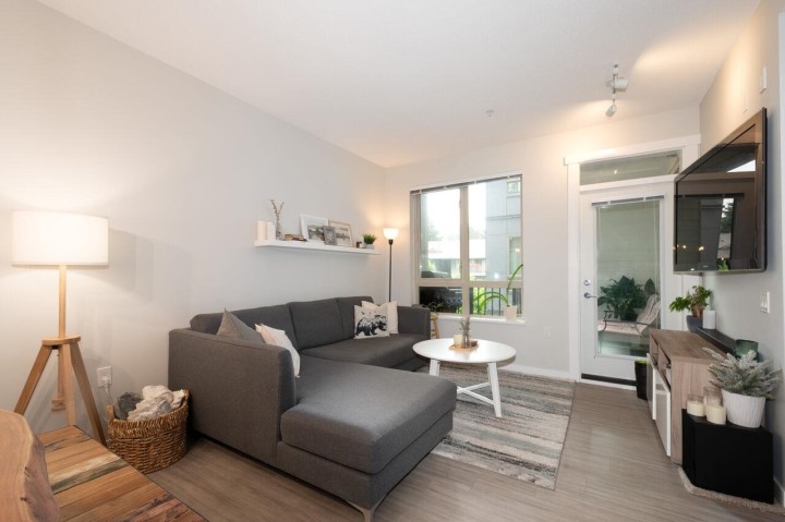 Photo 9 at 214 - 2651 Library Lane, Lynn Valley, North Vancouver