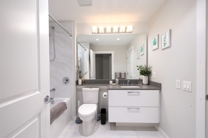 Photo 25 at 214 - 2651 Library Lane, Lynn Valley, North Vancouver