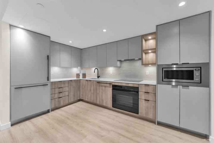 Photo 4 at 401 - 755 Harbourside Drive, Harbourside, North Vancouver